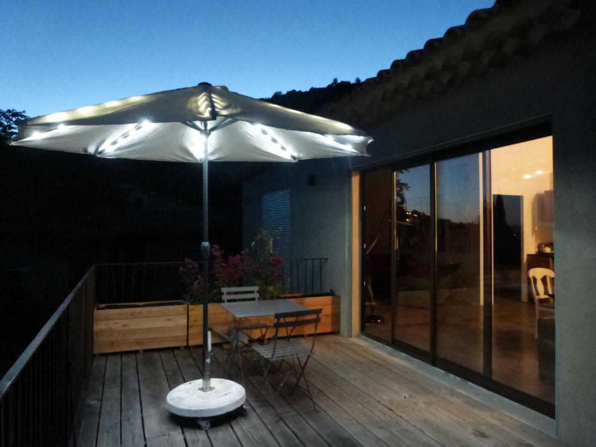 Maison Itze Saint-Saturnin-les-Apt Exterior photo